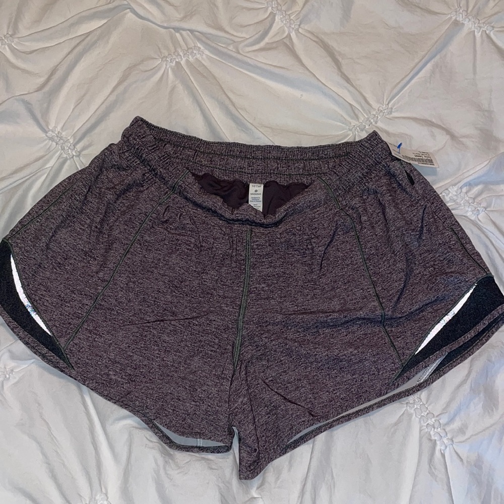 Lululemon Hotty Hot Shorts - 4", 10 Tall